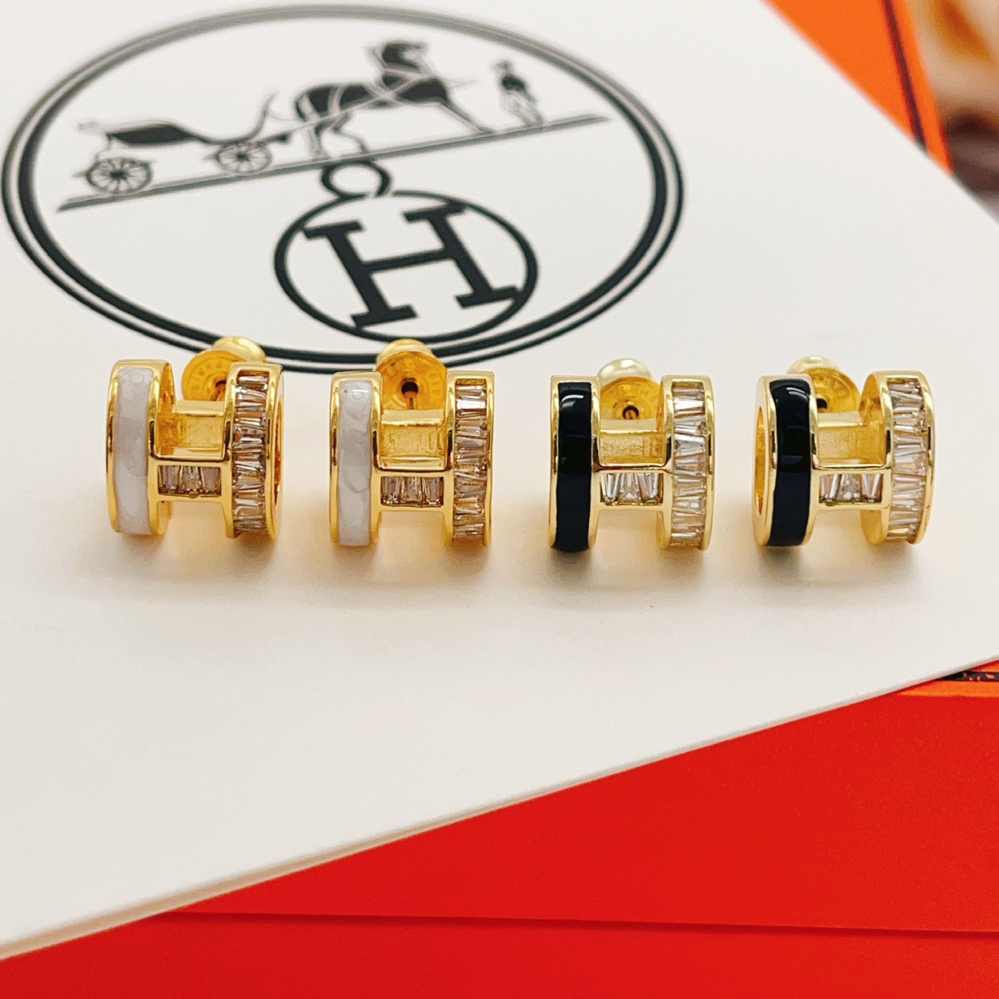 エルメス イヤリング、卓越した職人技の輝き