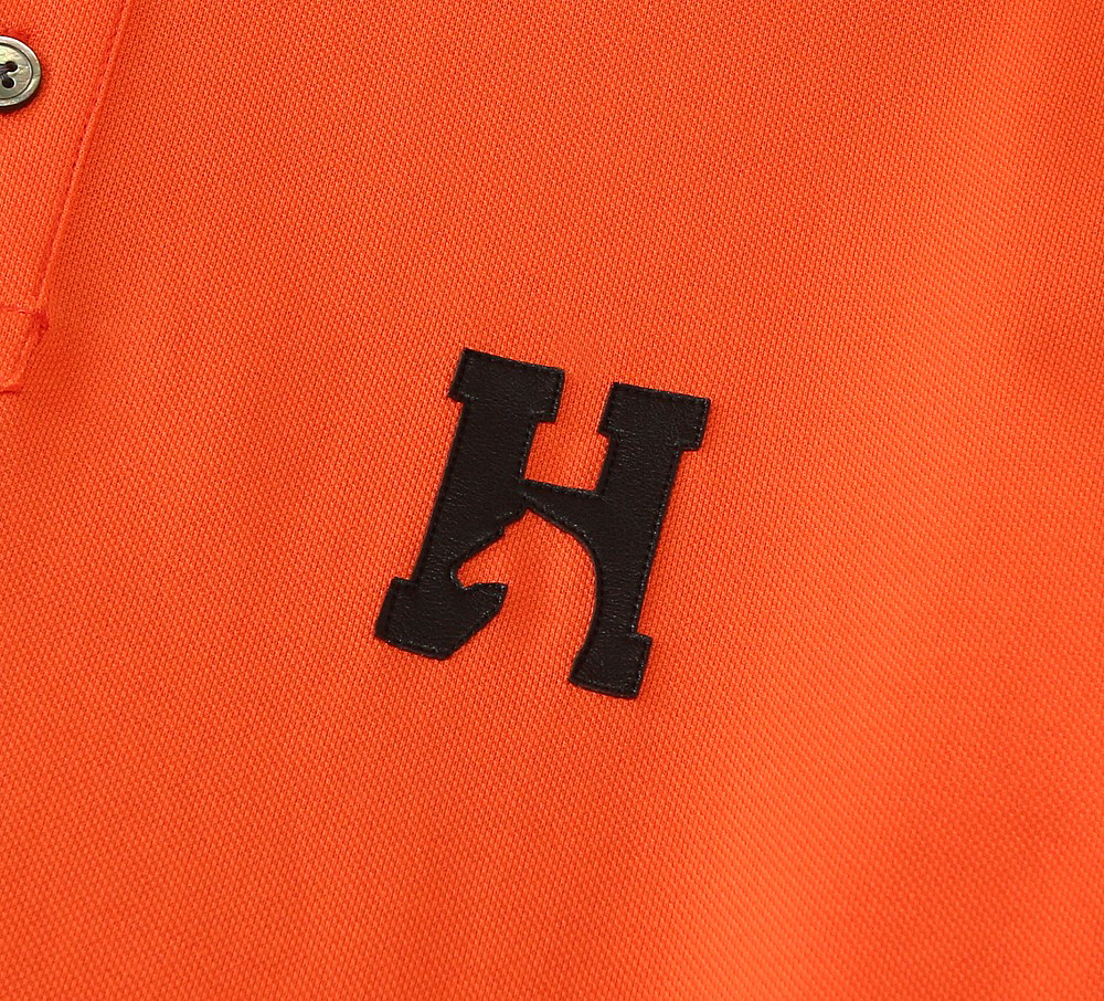 エルメス「Hermès」 春夏2026 刺繍コレクション Tシャツ