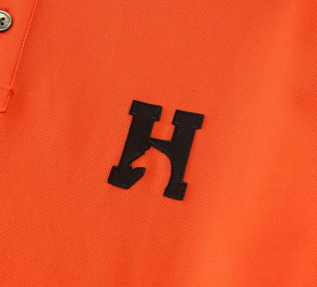 エルメス「Hermès」 春夏2026 刺繍コレクション Tシャツ