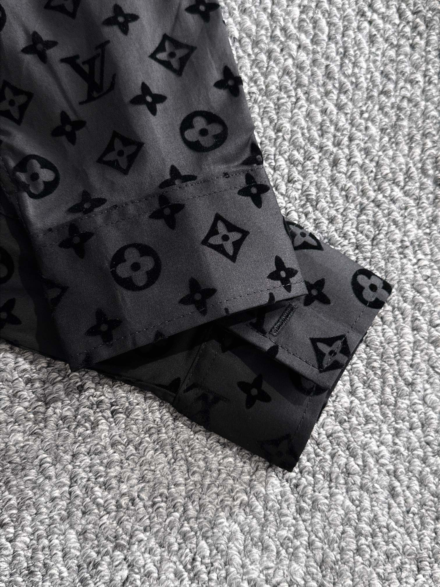 ルイ・ヴィトン「Louis Vuitton」2026 早春 コレクション シャツ