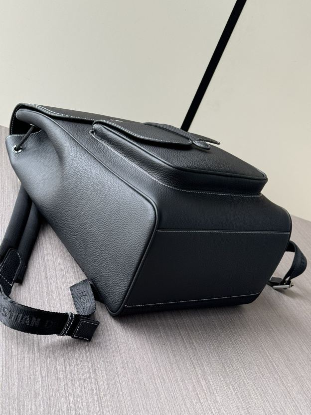 ディオール「Dior」B44 BLADE バックパック