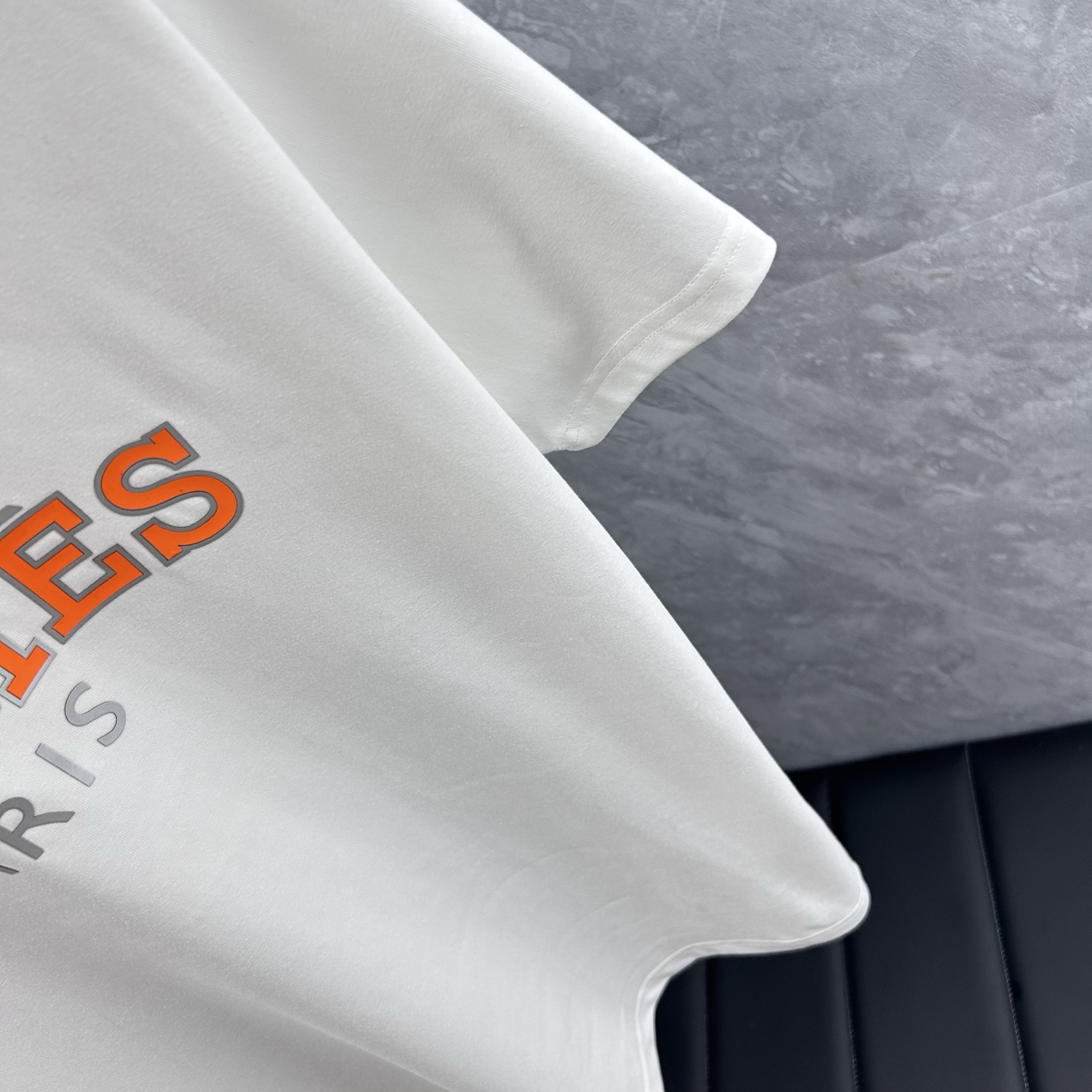エルメス「Hermès」 クルーネックTシャツ 軽やかな着心地 春夏新作