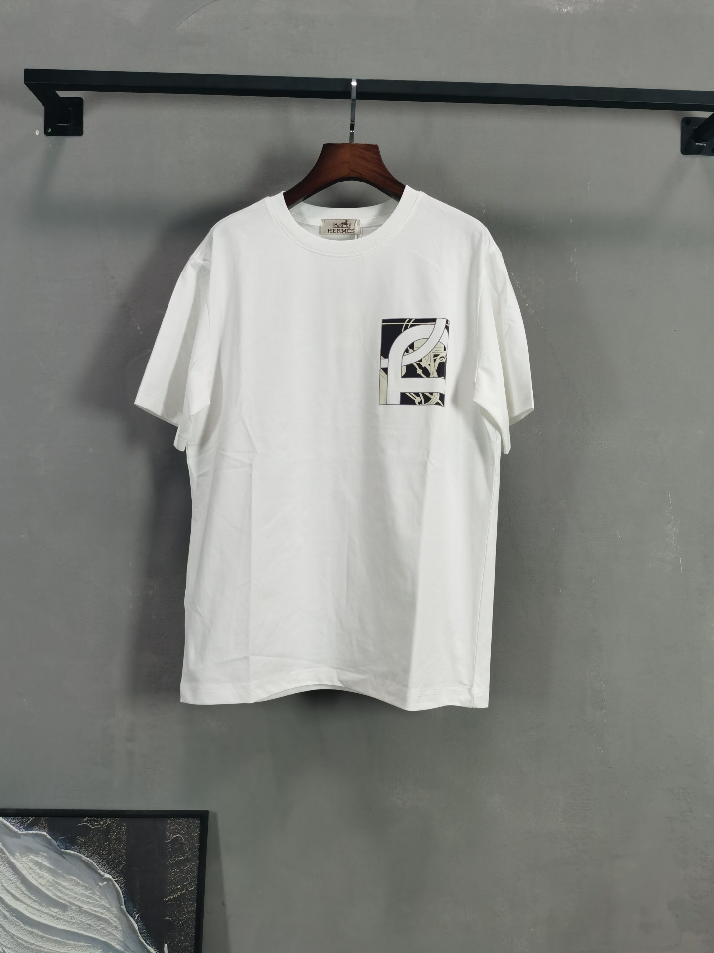 エルメス「Hermès」 クルーネックTシャツ 軽やかな着心地 春夏新作