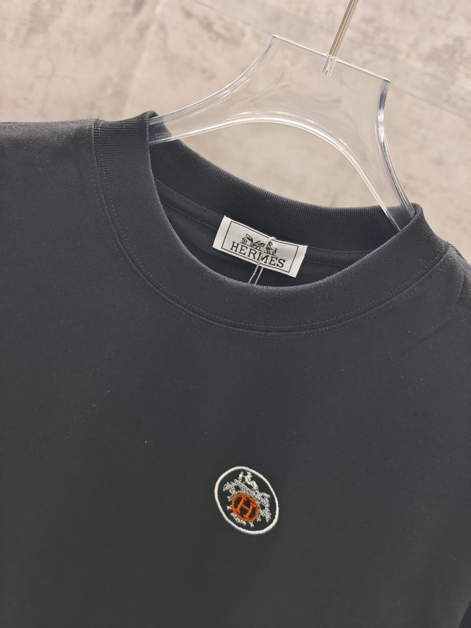 エルメス「Hermès」 クルーネックTシャツ 軽やかな着心地 春夏新作