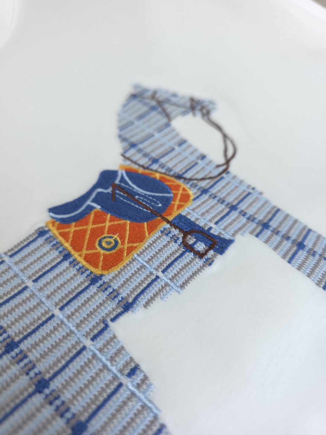 エルメス「Hermès」 クルーネックTシャツ 軽やかな着心地 春夏新作