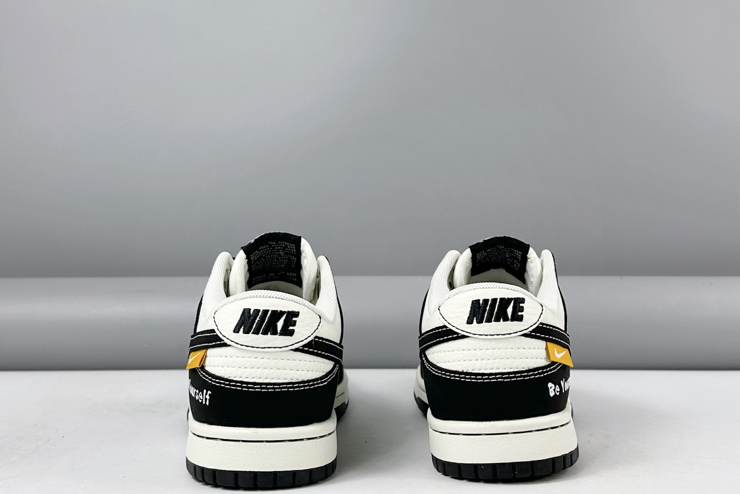 ナイキ「Nikeアライアンス製品 ク ロー カジュアルスニーカー