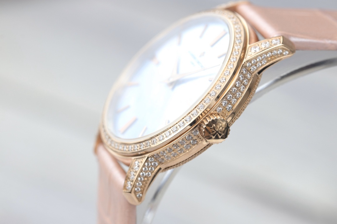ヴァシュロン・コンスタンタン トラディショネル 33mm