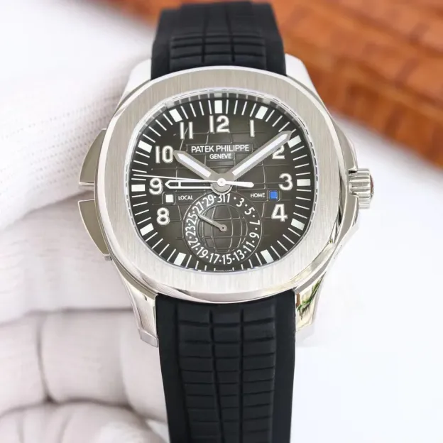 パテック フィリップ「Patek Philippe」Aquanaut Travel Time  クロノグラフ腕時計40MM