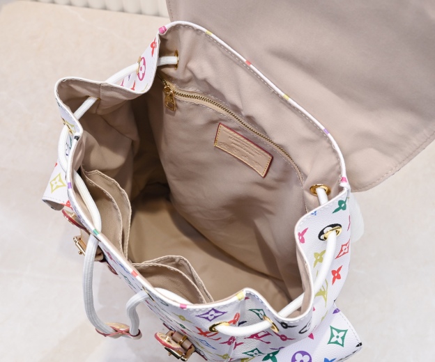 ルイ・ヴィトン「Louis Vuitton x TM」クリストファー MM バックパック