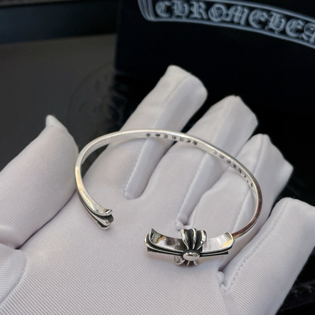 クロムハーツ「Chrome Hearts」ブレスレット - ヴィンテージ＆ロックテイスト ペア用