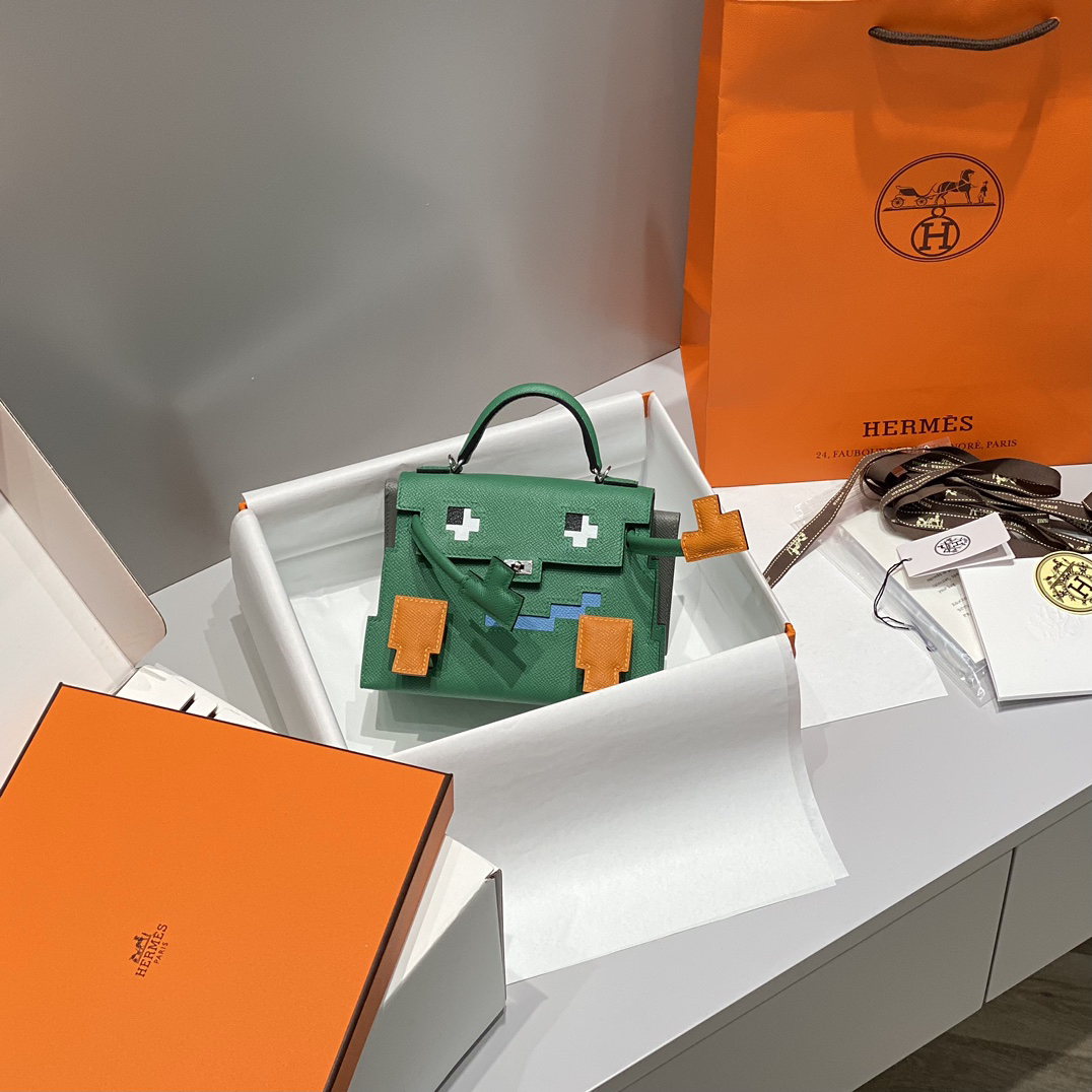 エルメス「Hermès」ケリードール ピクト バッグ「Kelly Doll Picto Bag」