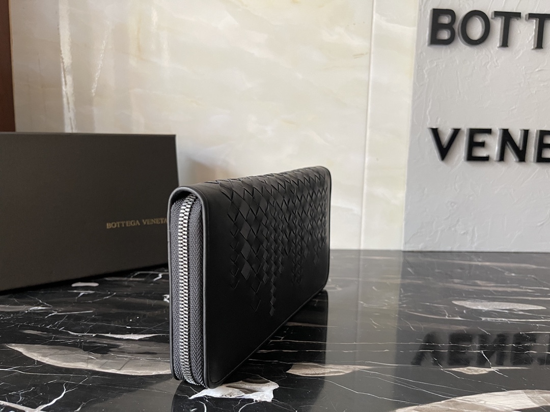 ボッテガ・ヴェネタ「Bottega Veneta」メンズ ザッパー ロング ウォレット