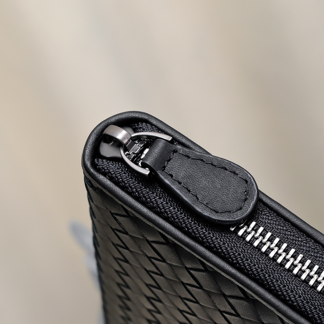 ボッテガ?ヴェネタ「Bottega Veneta」 カセット ロングウォレット
