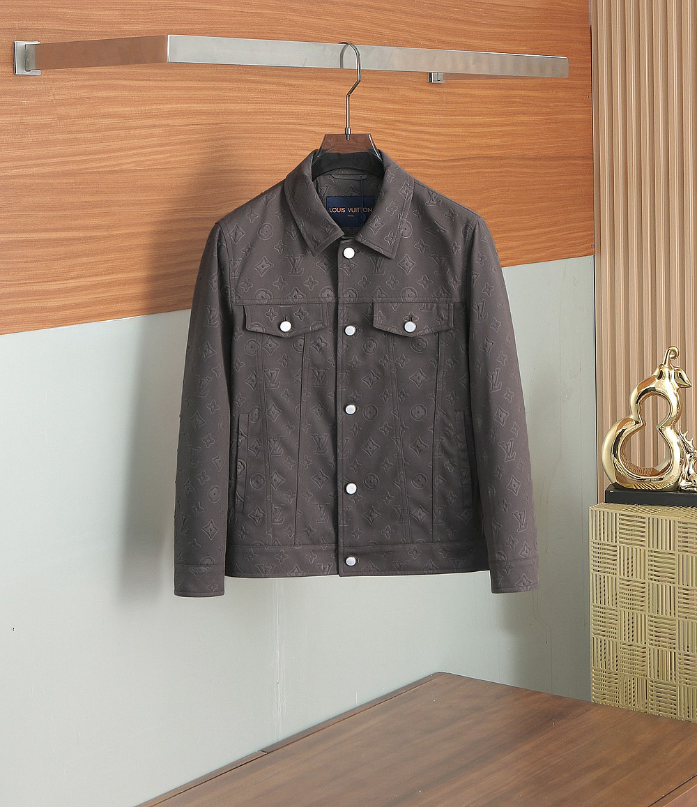 ルイ・ヴィトン「Louis Vuitton」秋冬コレクション クイルテッド ジャケット