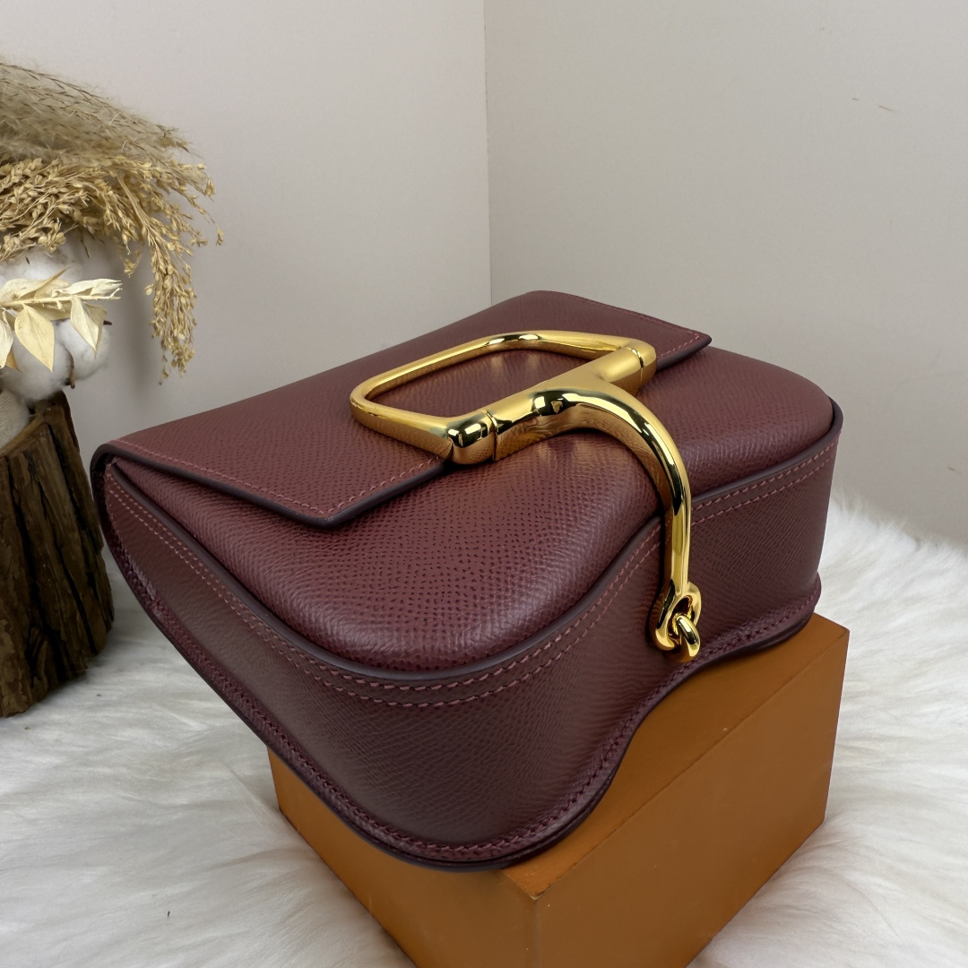【厳選新入荷】エルメス Della Cavalleria Mini サドル金具クロスボディバッグ「乗馬モチーフ本革ショルダー」