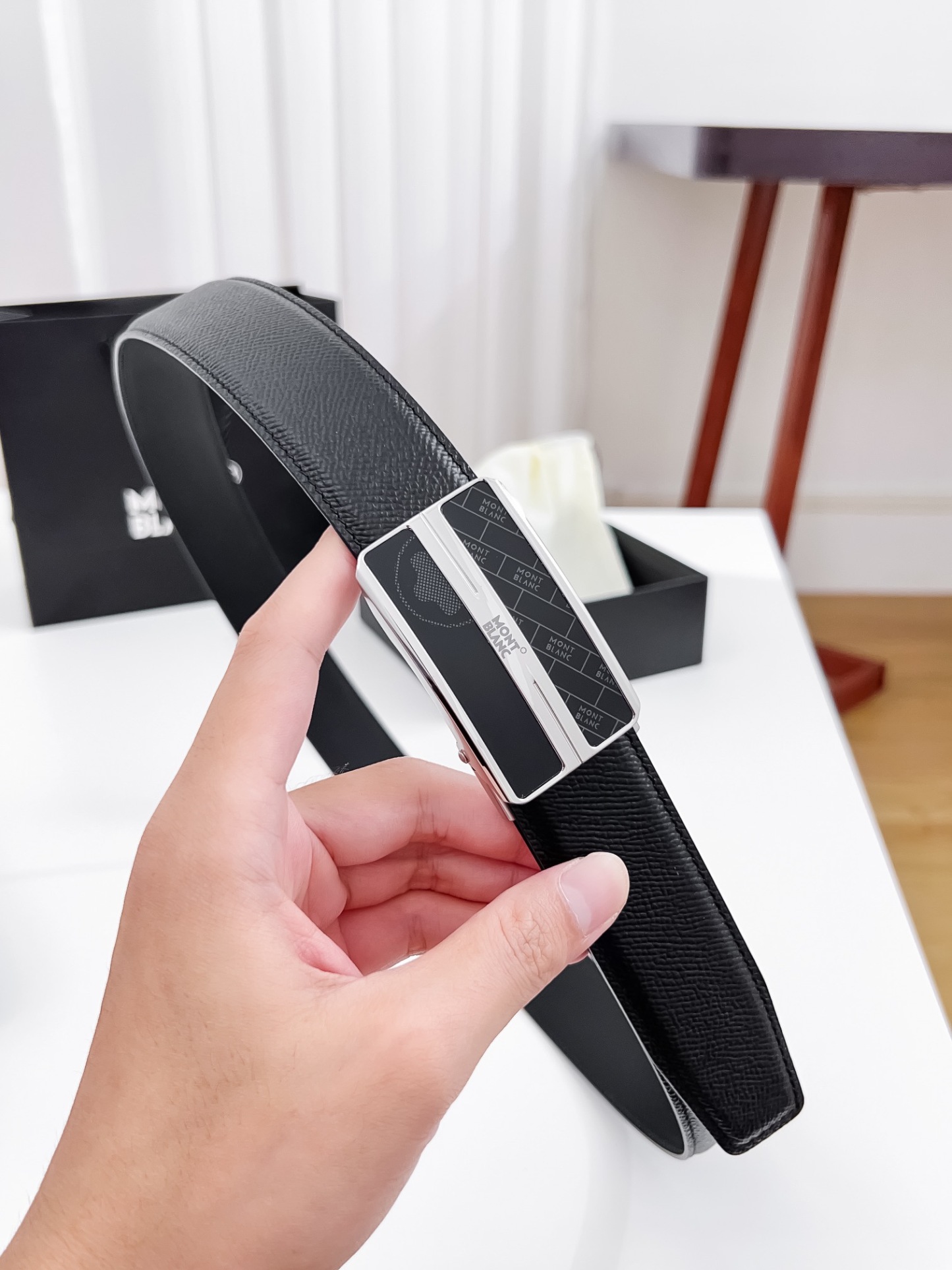 【厳選在庫】Montblanc ビジネスマン正装ベルト「全長約 100cm」