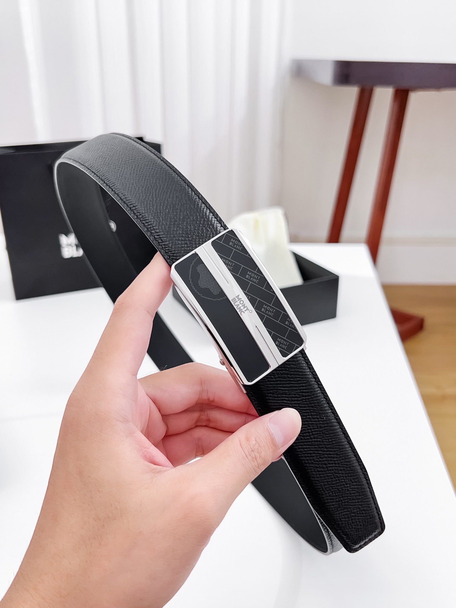 【厳選在庫】Montblanc ビジネスマン正装ベルト「全長約 100cm」