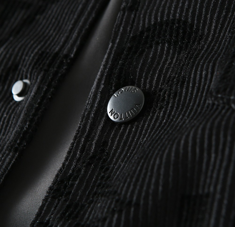 ルイ・ヴィトン「Louis Vuitton」秋冬コレクション クイルテッド ジャケット