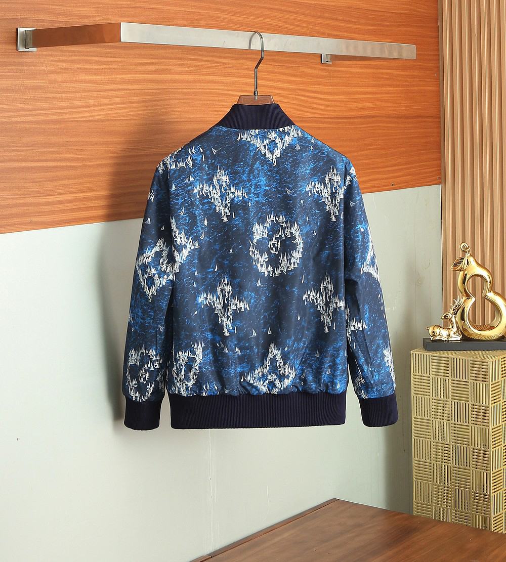 ルイ・ヴィトン「Louis Vuitton」秋冬コレクション クイルテッド ジャケット