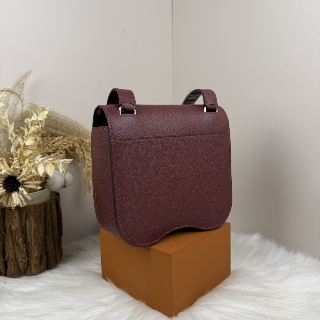 【厳選新入荷】エルメス Della Cavalleria Mini サドル金具クロスボディバッグ「乗馬モチーフ本革ショルダー」