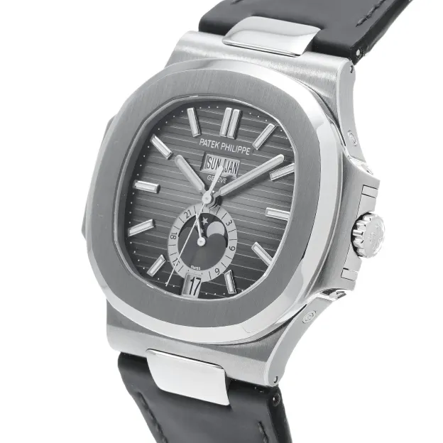 パテック フィリップ「Patek Philippe」Nautilus 5726 年歴腕時計41MM