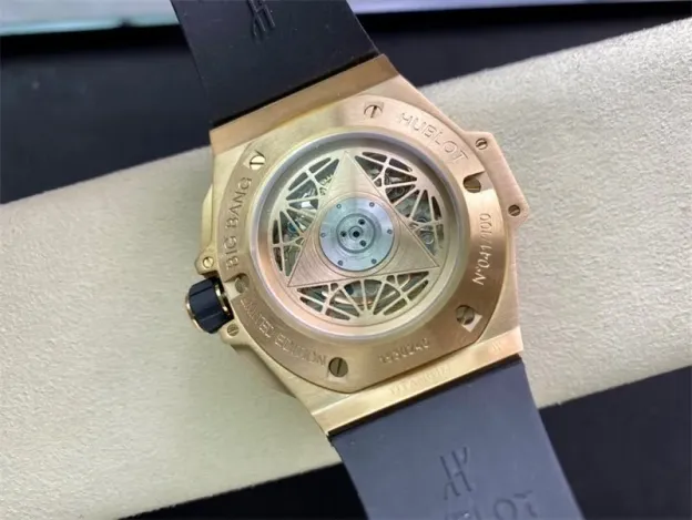 ウブロ「Hublot」ビッグバン ユニコ サンブルー II タトゥー メンズウォッチ45MM