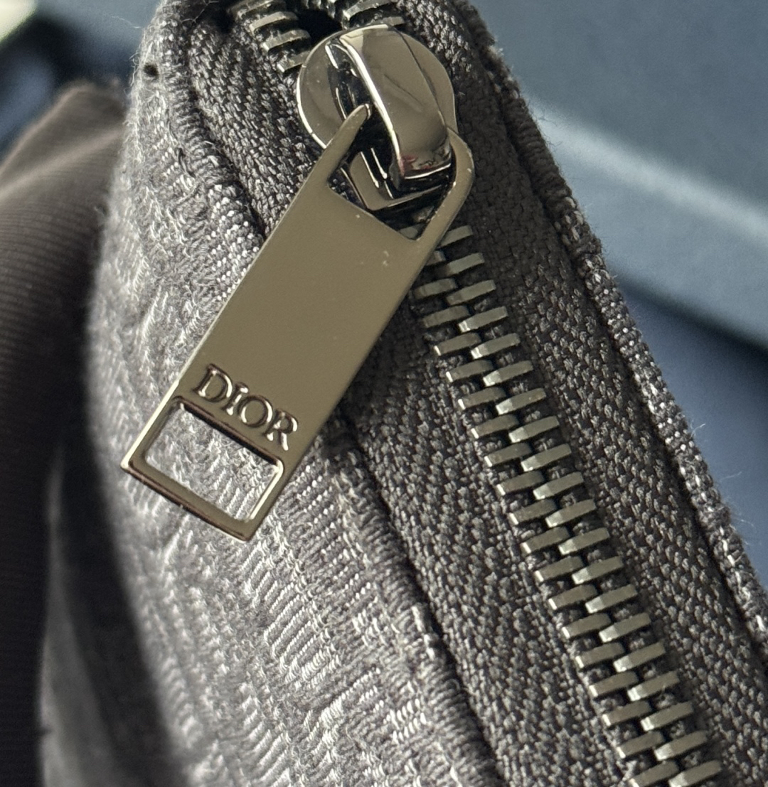 ディオール「Dior」ジップアラウンド ロングウォレット