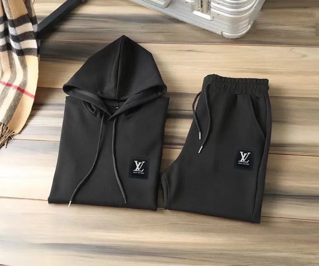 ルイ・ヴィトン「Louis Vuitton」2025年新作 爆売れスウェットスーツ