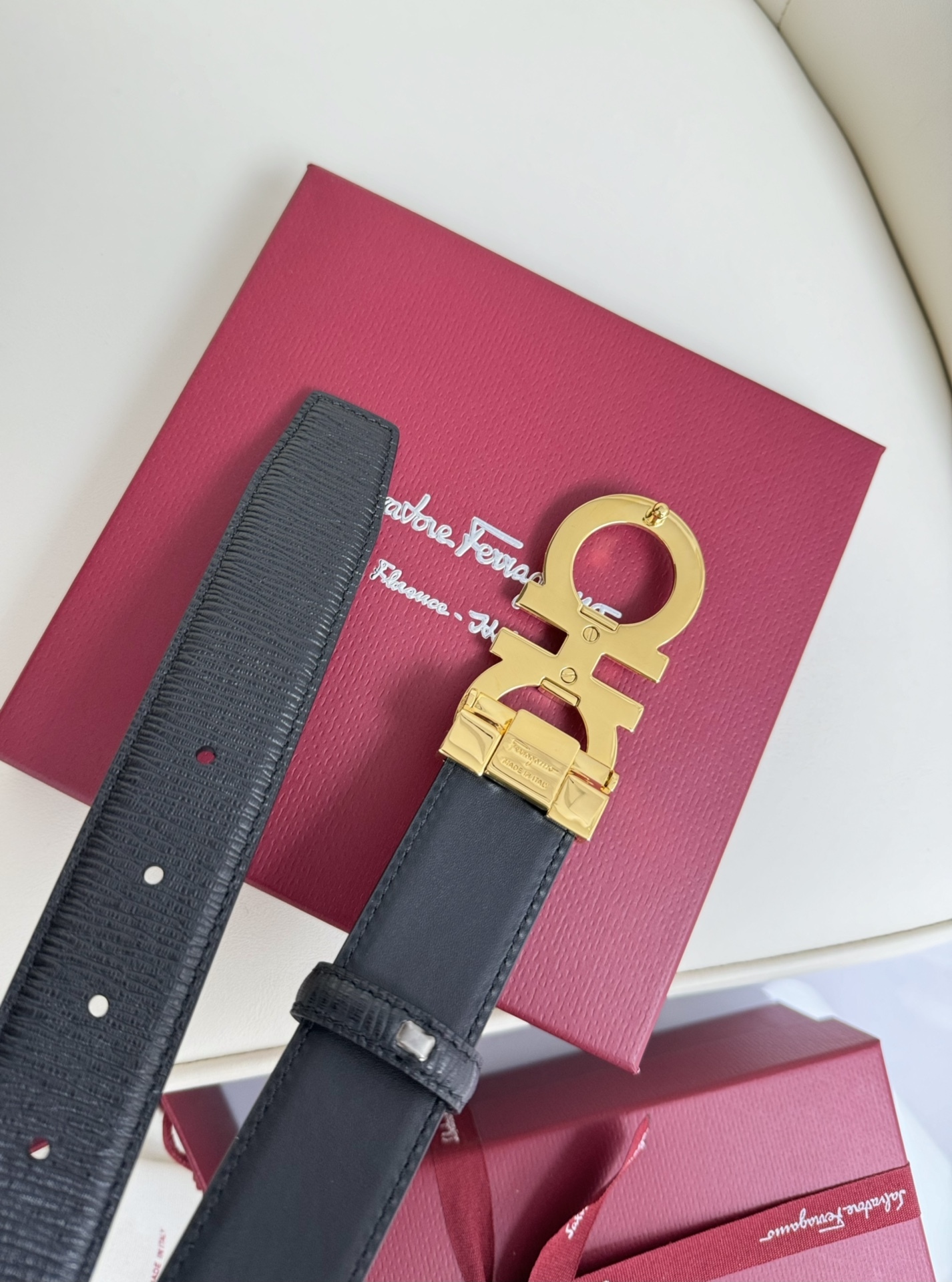 【新規倉庫入り】Salvatore Ferragamo 職人仕上げ高級ベルト「全長約 100cm」