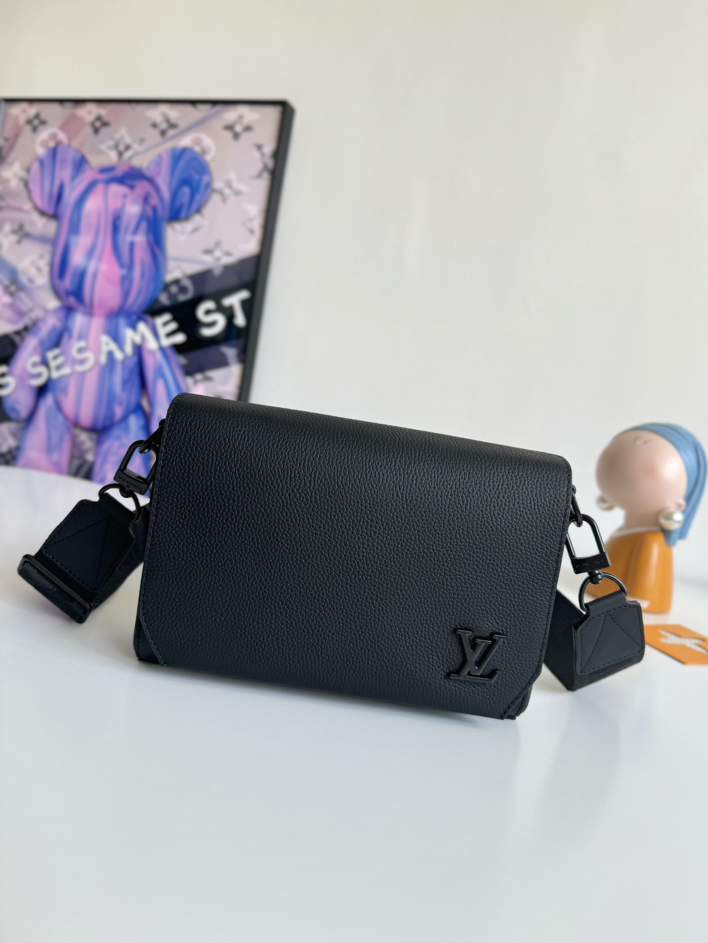 ルイ・ヴィトン「Louis Vuitton」スタイリッシュ メッセンジャーバッグ