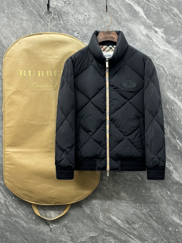 バーバリー「Burberry」秋冬メンズスタンドカラー薄手ダウンジャケット