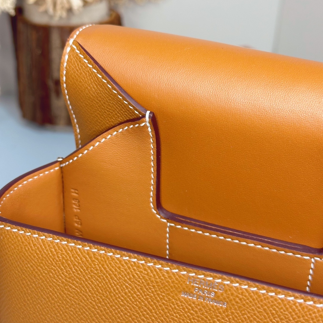 【厳選新入荷】エルメス Della Cavalleria Mini サドル金具クロスボディバッグ「乗馬モチーフ本革ショルダー」