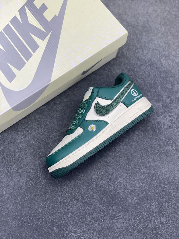 ナイキ「Nike」アライアンス製品 ク ロー カジュアルスニーカー