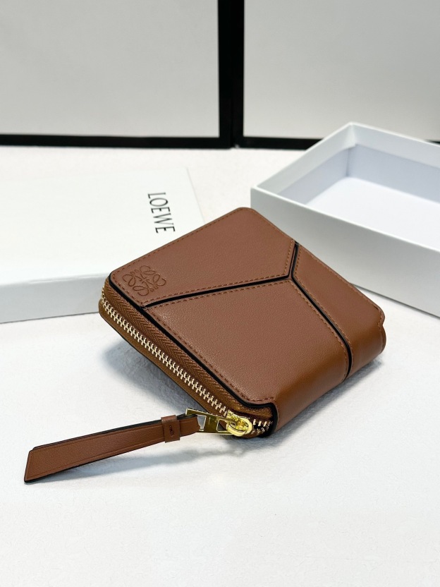 ロエベ「LOEWE」アナグラム コンティネンタル ウォレット 4色