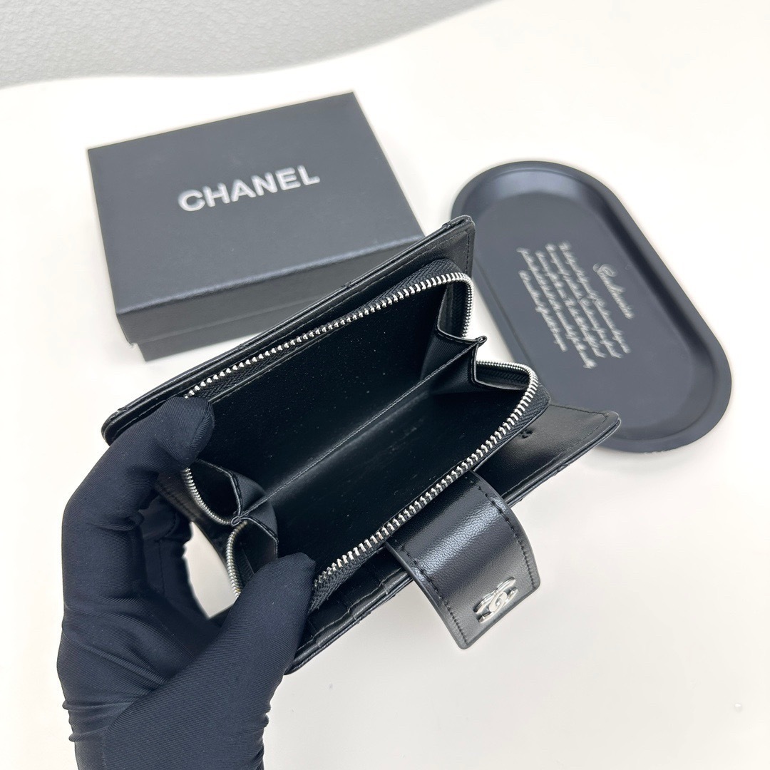 シャネル「Chanel」財布 多機能な小さな財布！