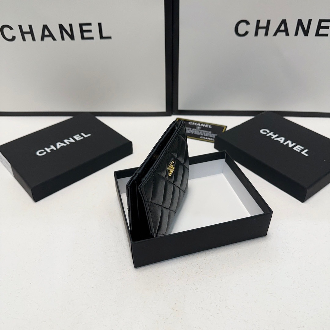 シャネル「Chanel」 ラムスキン フラップ ウォレット 財布