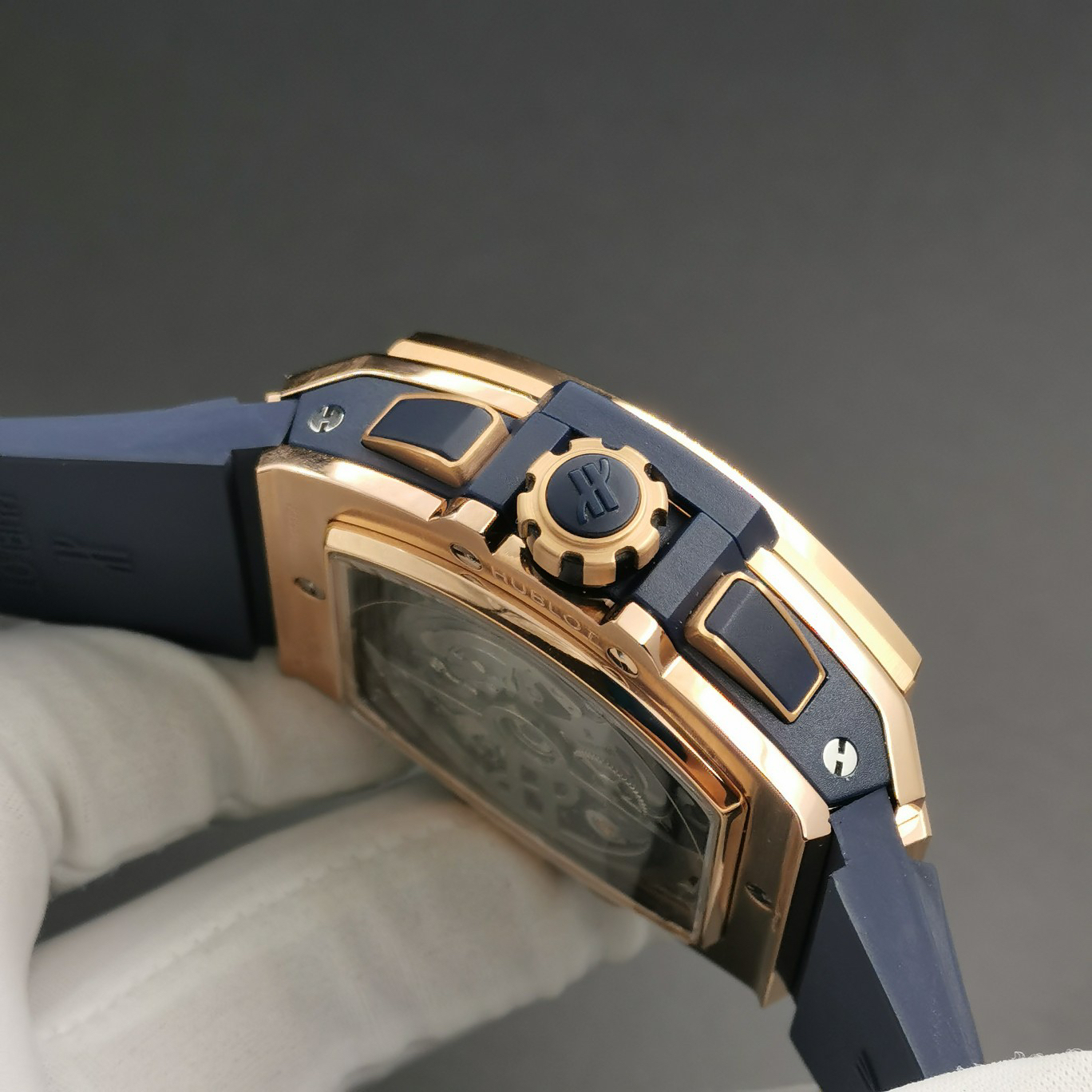 ウブロ［Hublot］スピリット オブ ビッグバン クロノグラフ メンズウォッチ42MM