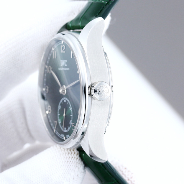 アイ・ダブリュー・シー「IWC」ポルトギーゼ オートマティック スモールセコンド 腕時計 40.4mm