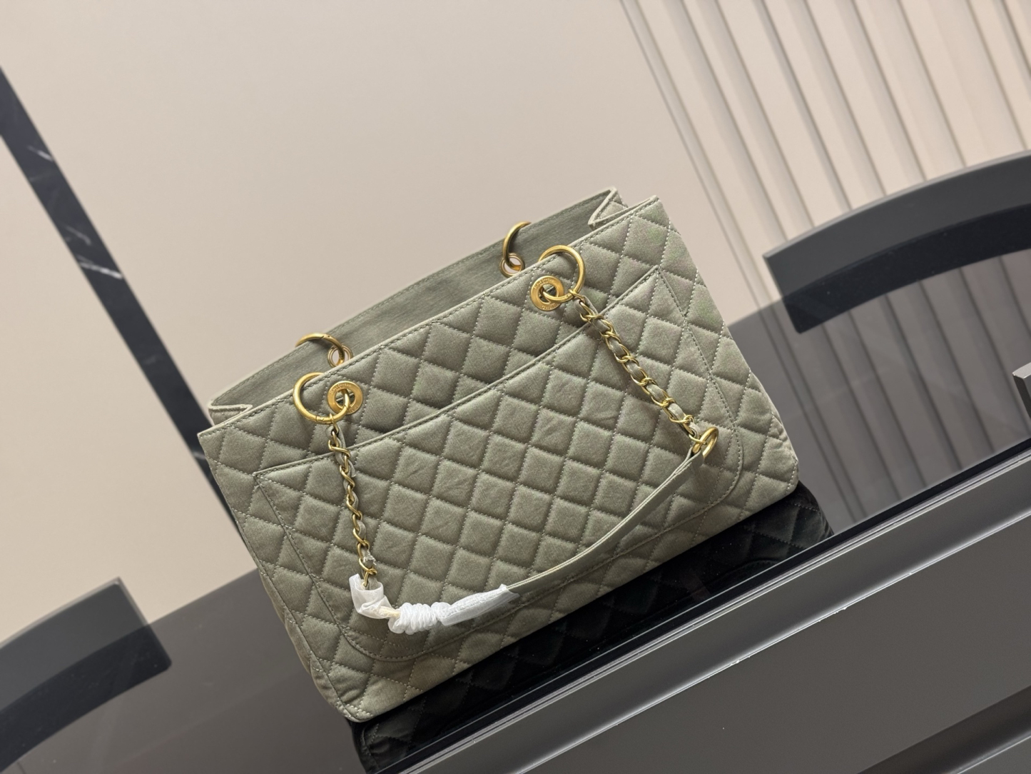 シャネル「Chanel」‌GST ラムスキン ショルダーバッグ