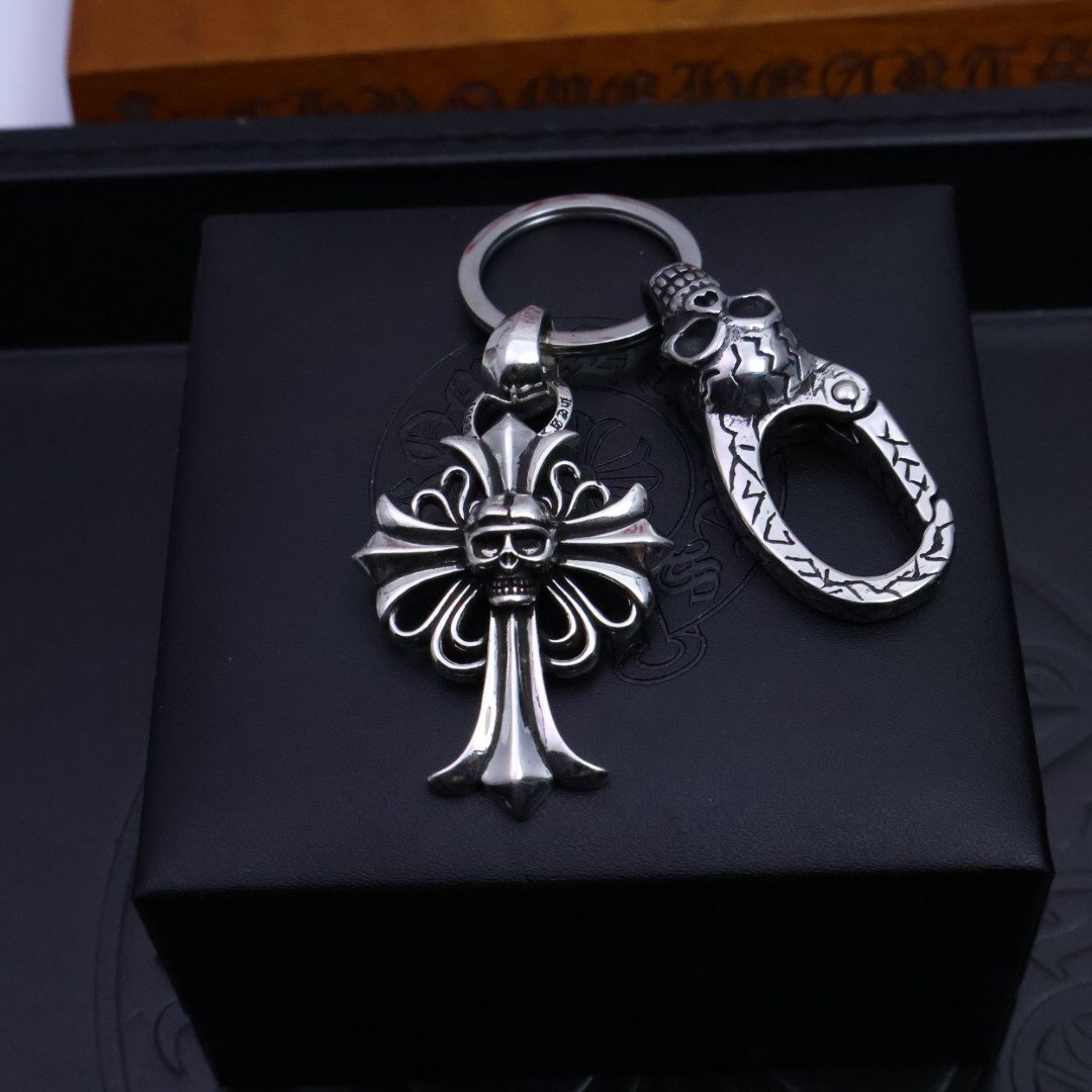 クロムハーツ「Chrome Hearts」キーホルダー＆バッグチャーム - トレンドシンボル