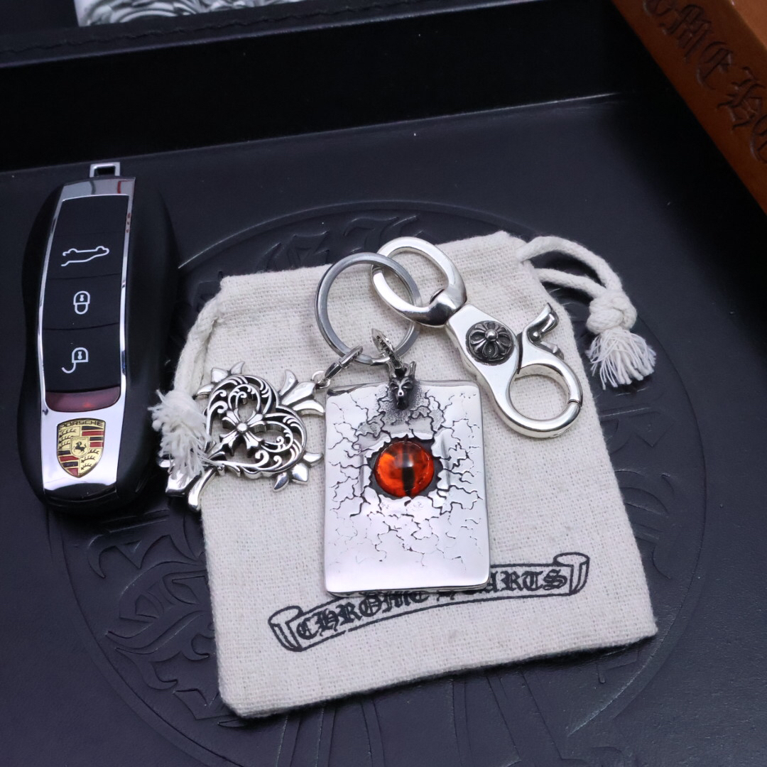 クロムハーツ「Chrome Hearts」キーホルダー＆バッグチャーム - トレンドシンボル