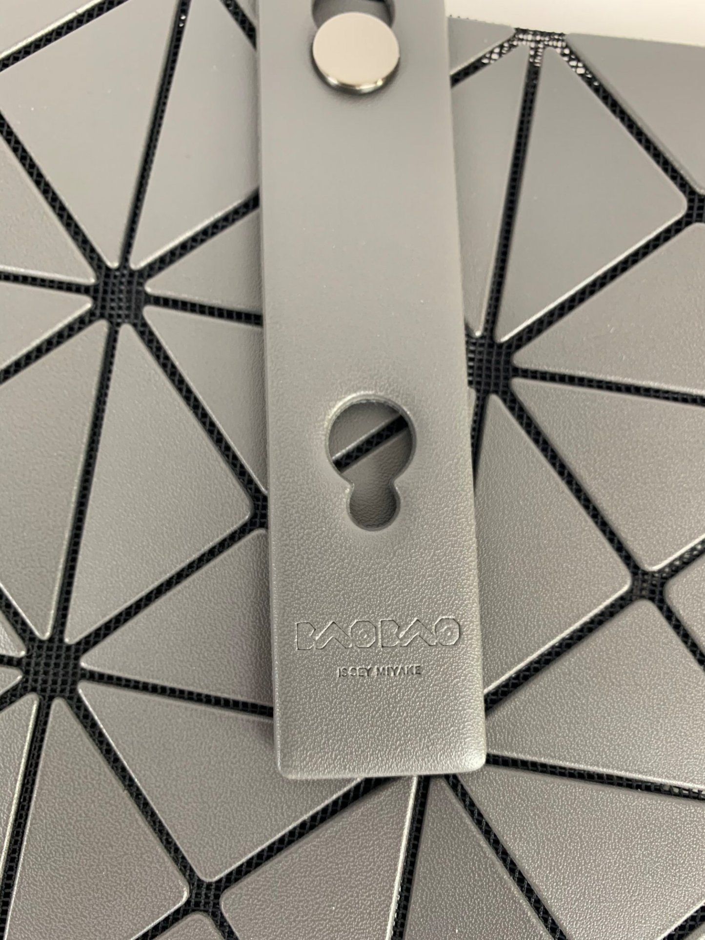 イッセイ・ミヤケ「Issey Miyake」 6ポケットマットトートバッグ