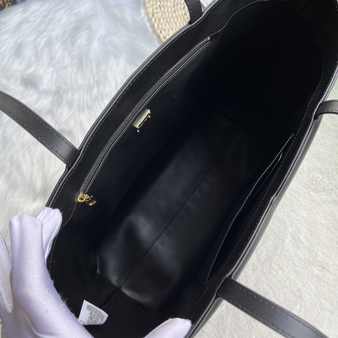 ドルチェ・アンド・ガッバーナ「D&G」ラージ ブラック レザートートバッグ