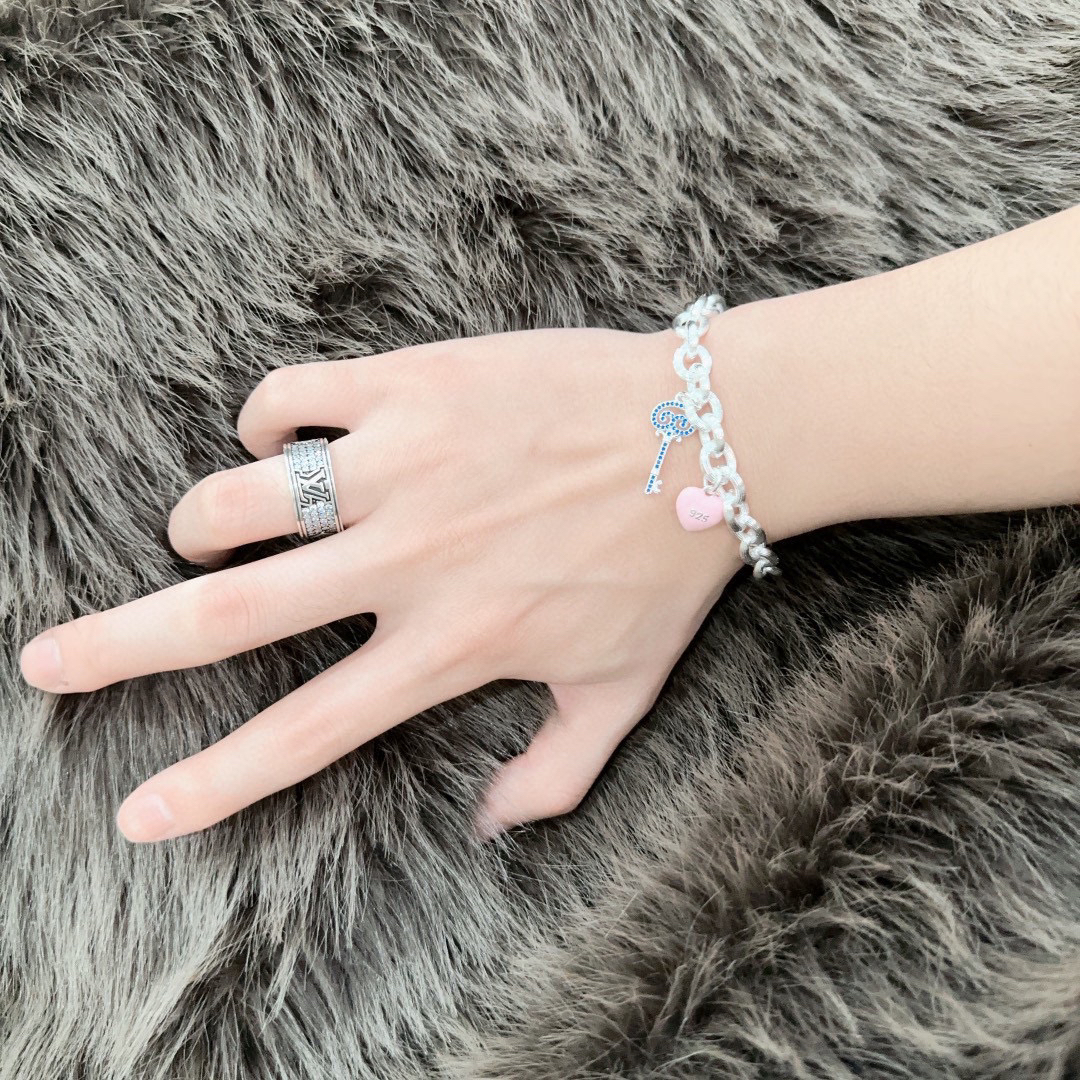 ティファニー「Tiffany & Co.」ポリッシュドシルバーリンク ブレスレット