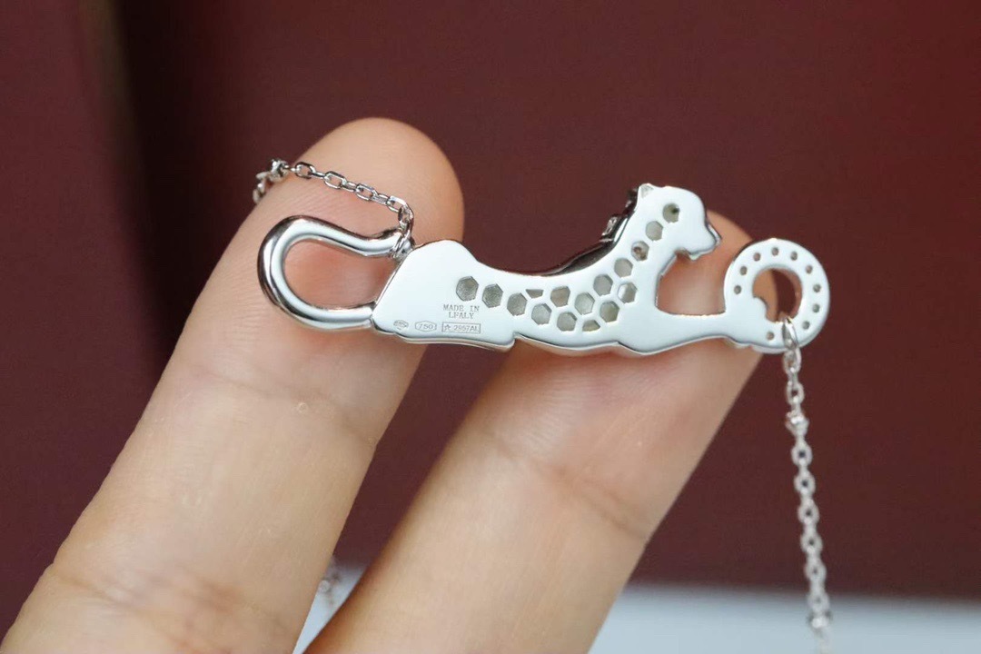 カルティエ「Cartier」パンサー グリーンアイ ペンダント ネックレス