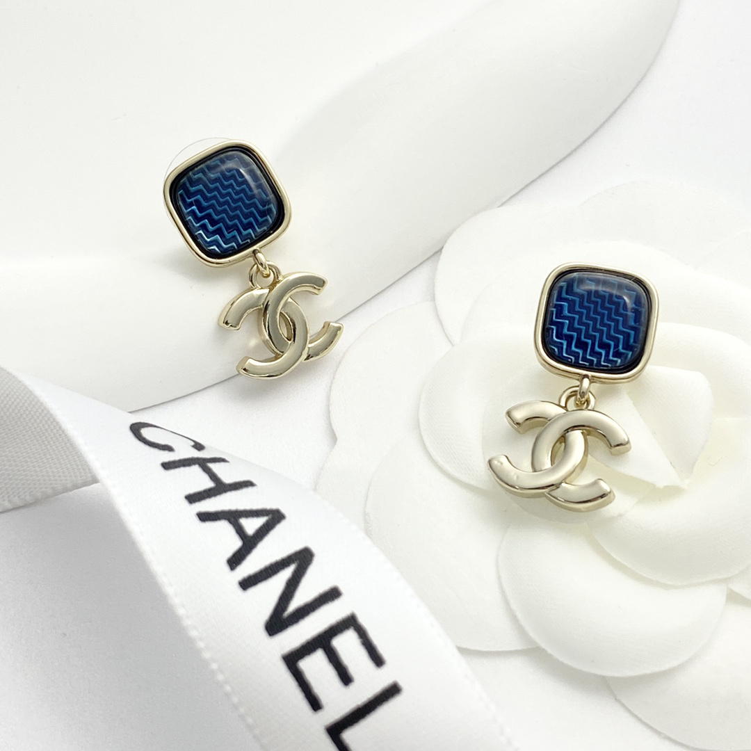 シャネル「Chanel」デニム キューブ ピアス