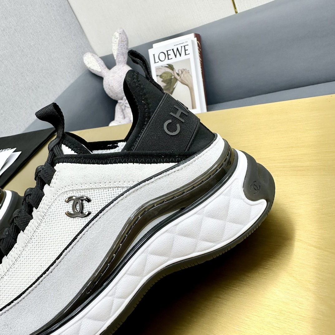 シャネル「Chanel」2023 クルーズコレクション プレミアムレザースニーカー