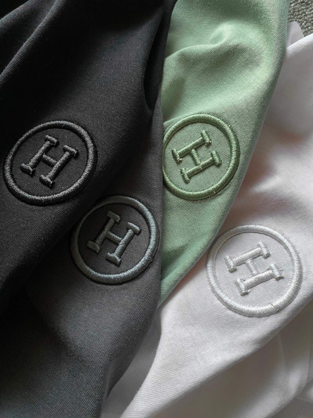 【ワンフォーワン】エルメス「Hermès」Hエンブロイダリー クルーネック Tシャツ【在庫僅少】