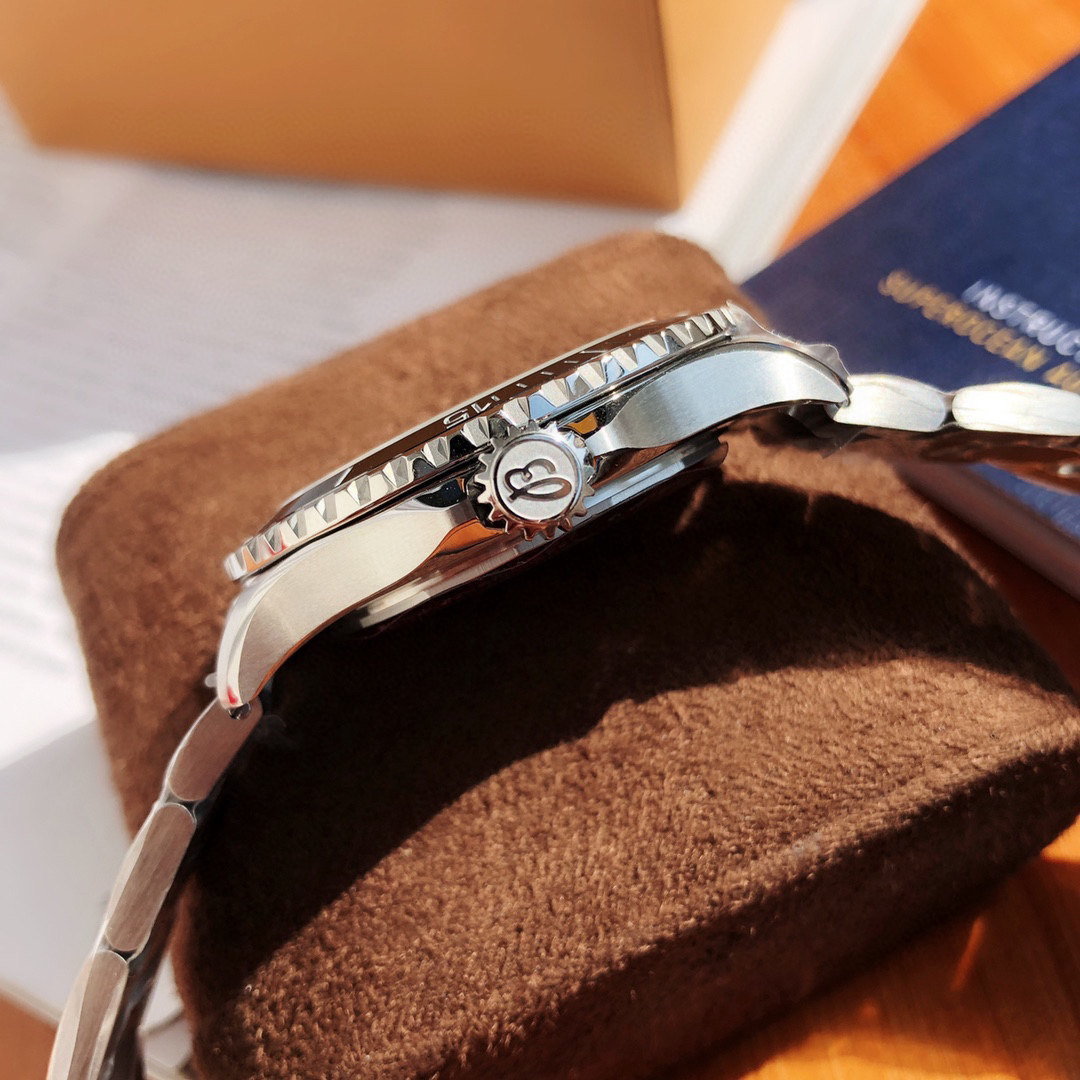 ブライトリング「Breitling」スーパーオーシャンシリーズ腕時計44mm