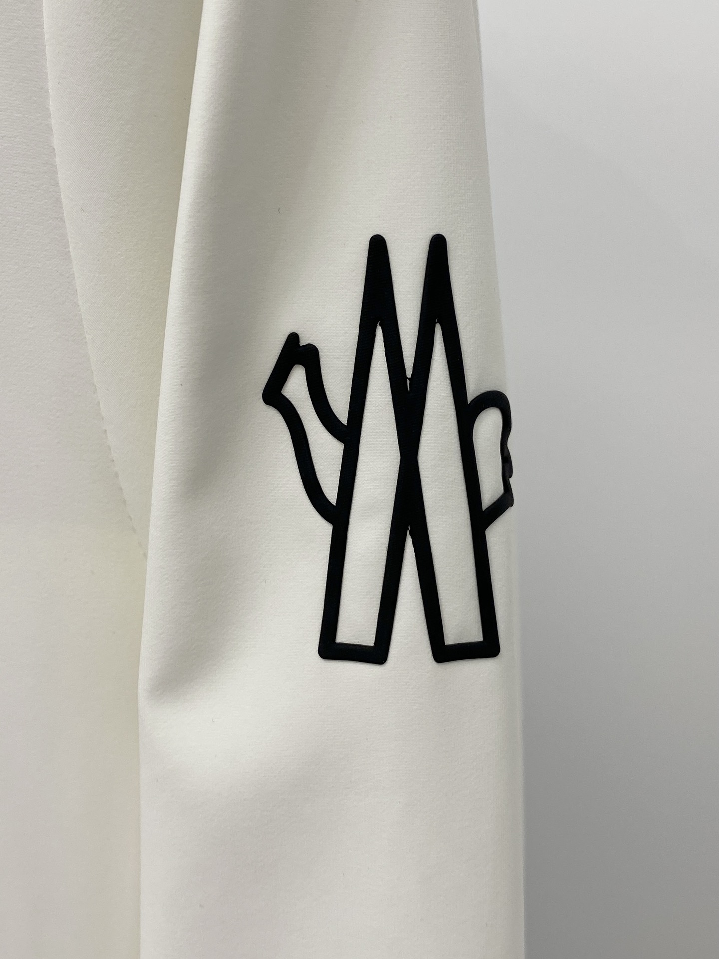 モンクレール「Moncler」2025年春季新作 ジャケット